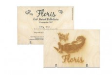 Houten geboortekaart floris