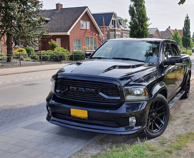 2016-ram-1500-body-kit